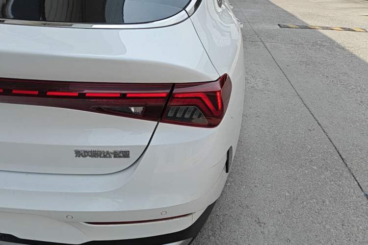 Used Kia K5 2021 270T CVVD Refreshed Edition Right Rear Taillight