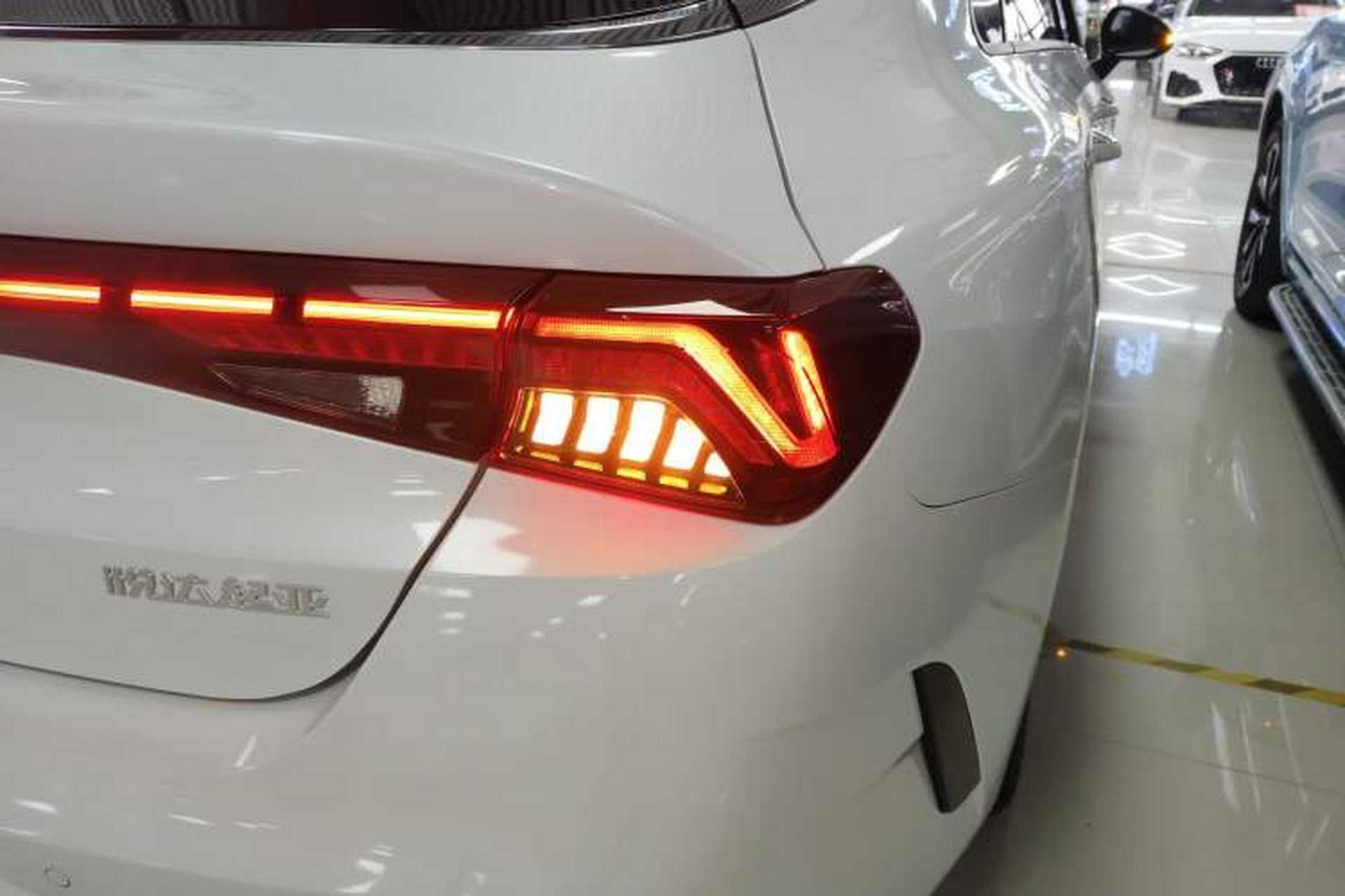 Used Kia K5 2021 380T GT-Line Refreshed Edition Right Rear Taillight