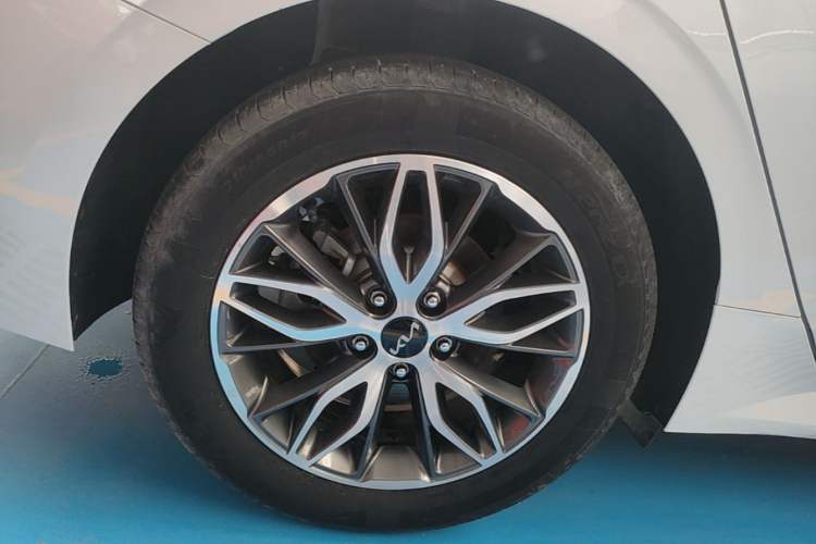 Used Kia K5 2021 270T CVVD Fashion Edition Right Rear Wheel Hub
