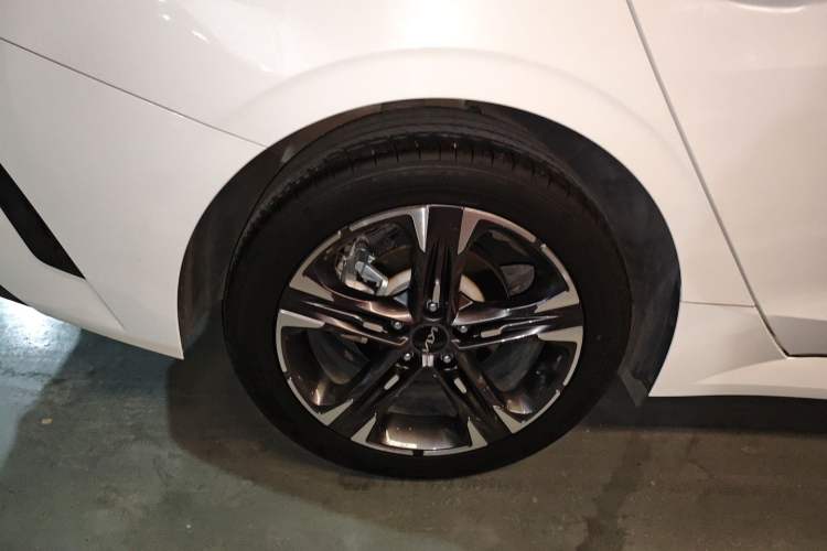 Used Kia K5 2021 270T CVVD Refreshed Edition Right Rear Wheel Hub