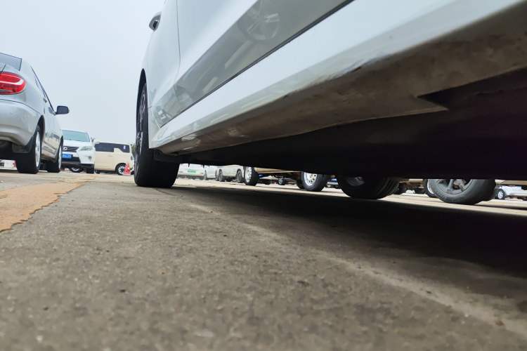 Used Kia K5 2021 270T CVVD Refreshed Edition Right Side Sill