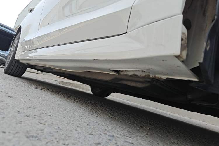 Used Kia K5 2021 270T CVVD Refreshed Edition Right Side Sill
