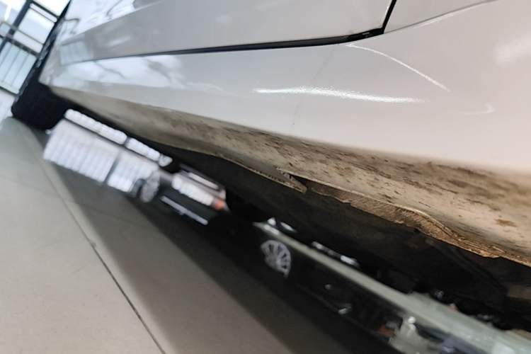 Used Kia K5 2021 380T GT-Line Refreshed Edition Right Side Sill