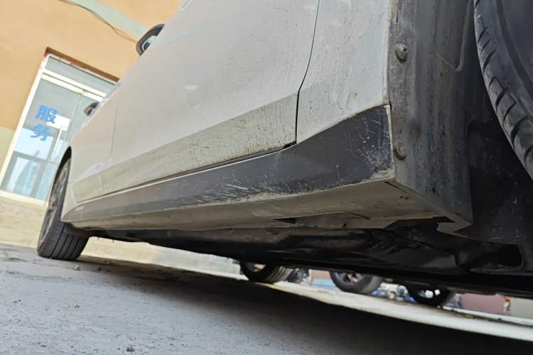 Used Kia K5 2021 270T CVVD Refreshed Edition Right Side Sill