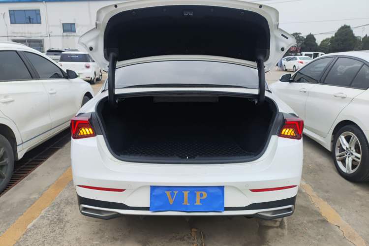 Used Kia K5 2021 270T CVVD Refreshed Edition Trunk
