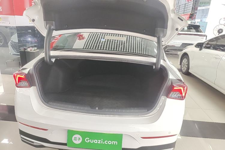 Used Kia K5 2021 270T CVVD Refreshed Edition Trunk