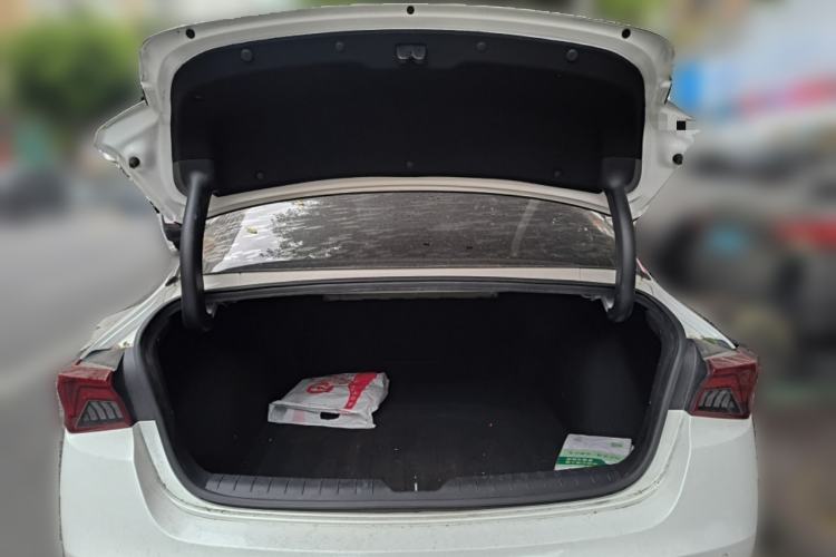 Used Kia K5 2021 270T CVVD Refreshed Edition Trunk
