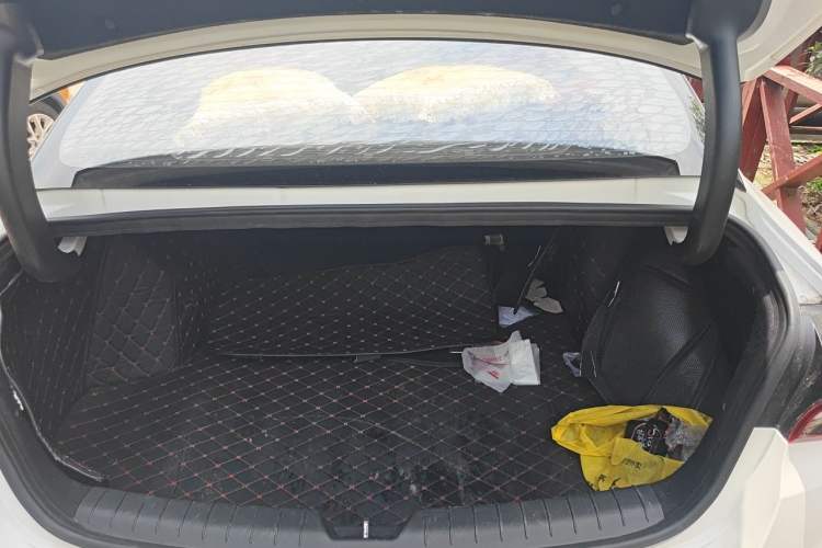 Used Kia K5 2021 380T GT-Line Refreshed Edition Trunk