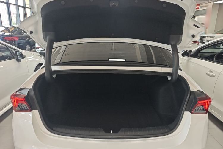 Used Kia K5 2021 270T CVVD Refreshed Edition Trunk