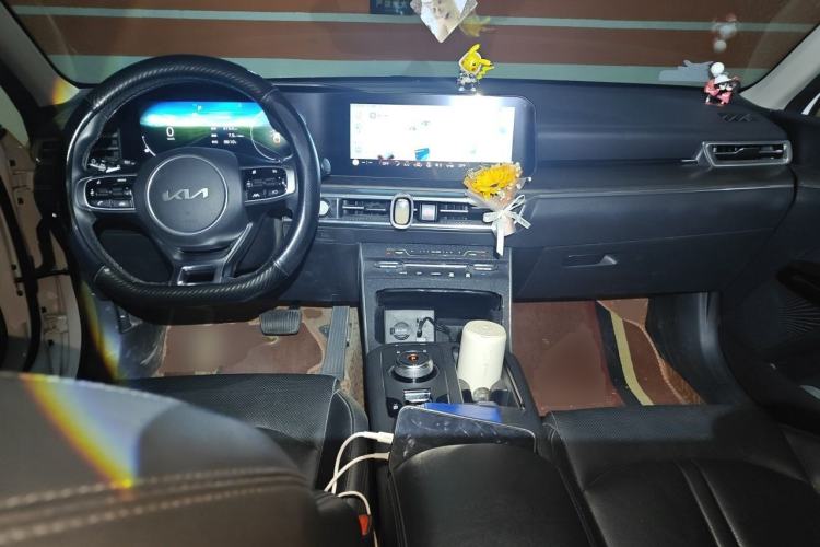 Used Kia K5 2021 380T GT-Line Refreshed Edition Center Console