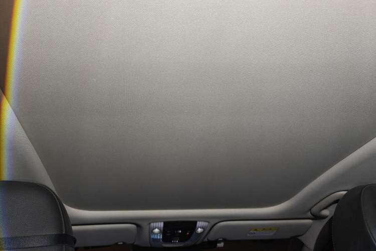 Used Kia K5 2021 380T GT-Line Refreshed Edition Headliner
