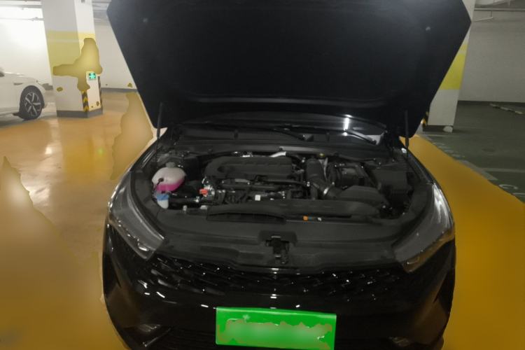 Used Kia K5 2025 2.0T Flagship Edition Engine Bay