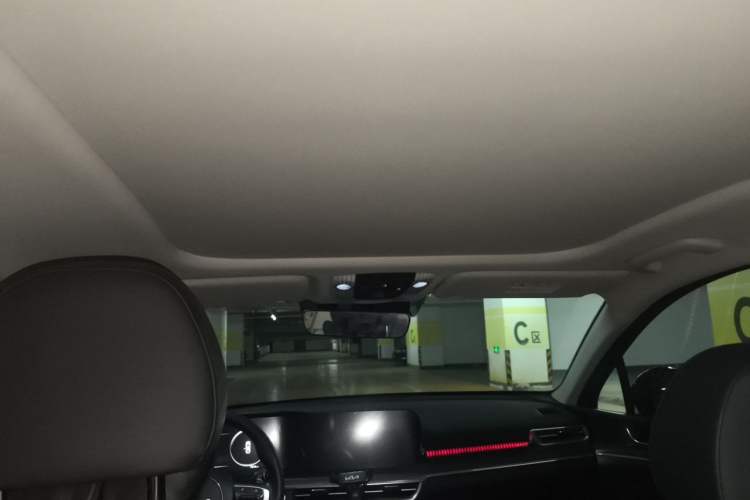 Used Kia K5 2025 2.0T Flagship Edition Headliner