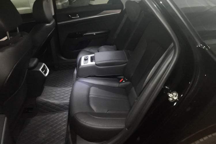 Used Kia K5 2025 2.0T Flagship Edition Left Rear Seat