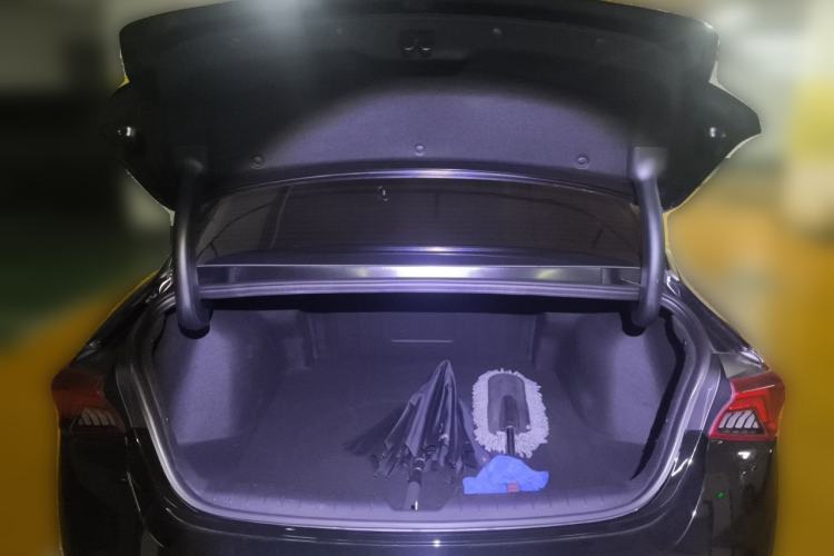Used Kia K5 2025 2.0T Flagship Edition Trunk