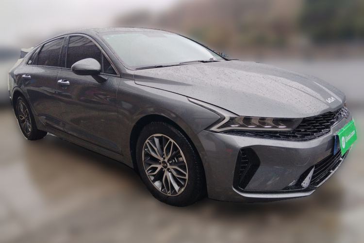 Used Kia K5 2025 1.5T Luxury Edition Front Right 45 Deg