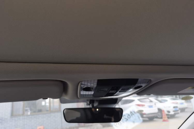 Used Kia K5 2025 1.5T Prestige Edition Headliner