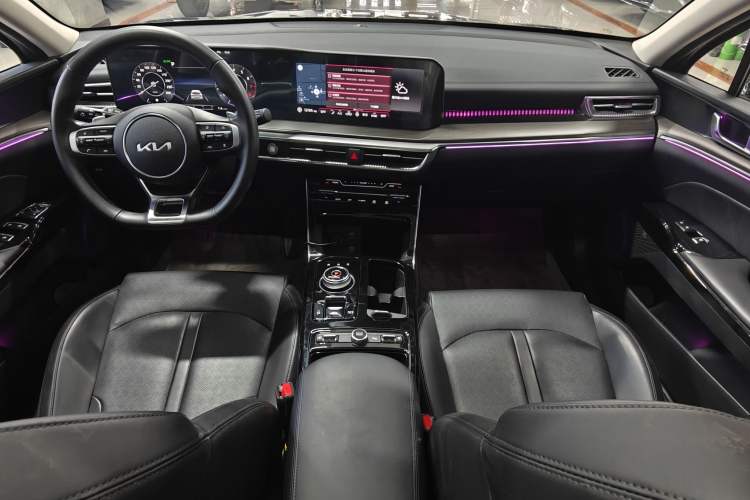 Used Kia K5 2025 1.5T Prestige Edition Interior 3