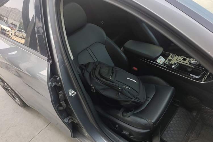 Used Kia K5 2025 1.5T Prestige Edition Right Front Seat
