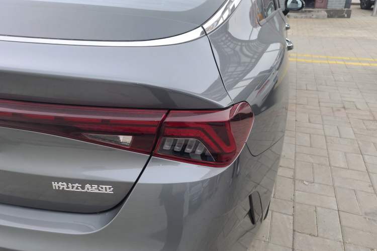 Used Kia K5 2025 1.5T Prestige Edition Right Rear Taillight