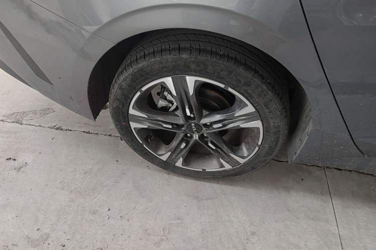 Used Kia K5 2025 1.5T Prestige Edition Right Rear Wheel Hub