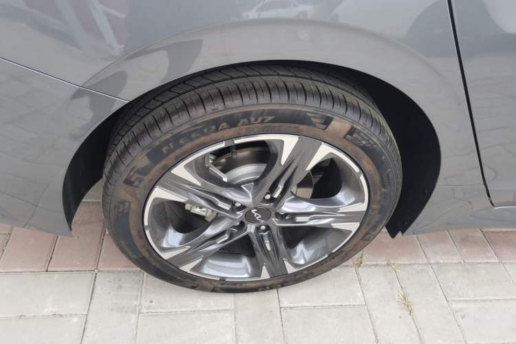 Used Kia K5 2025 1.5T Prestige Edition Right Rear Wheel Hub