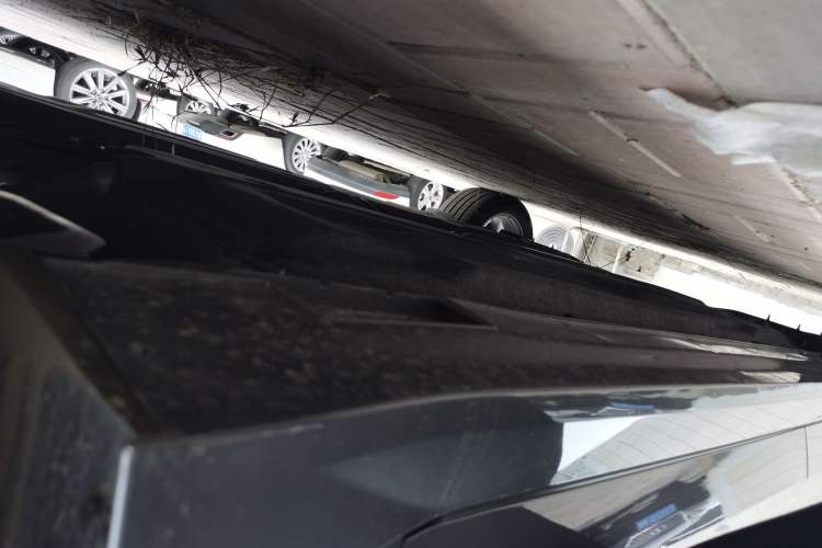 Used Kia K5 2025 1.5T Prestige Edition Right Side Sill