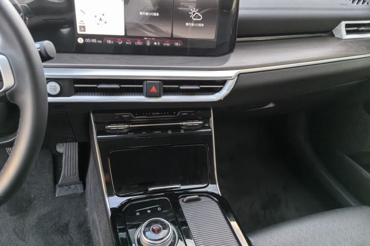 Used Kia K5 2025 1.5T Prestige Edition Audio And AC Panel