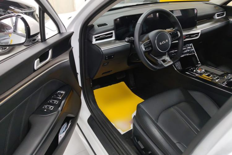 Used Kia K5 2025 1.5T Luxury Edition Driver Seat