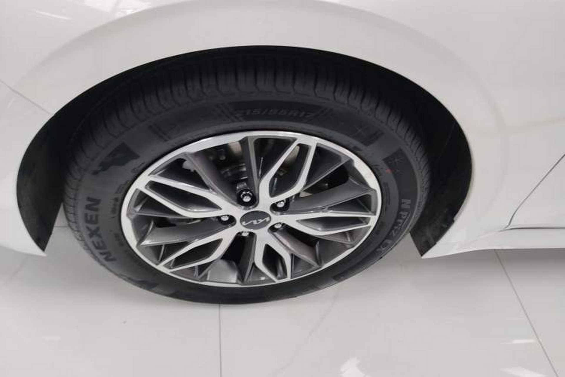 Used Kia K5 2025 1.5T Luxury Edition Exterior 4