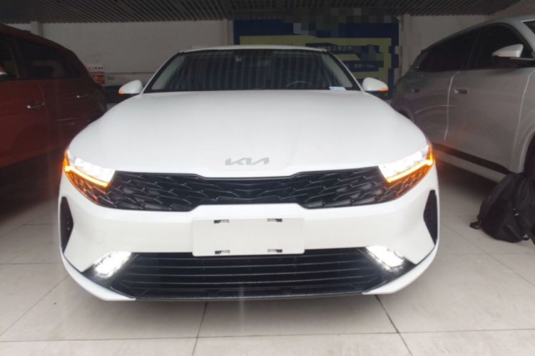 Used Kia K5 2025 1.5T Luxury Edition Front