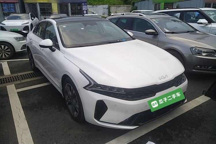 Used Kia K5 2025 1.5T Prestige Edition Front Right 45 Deg