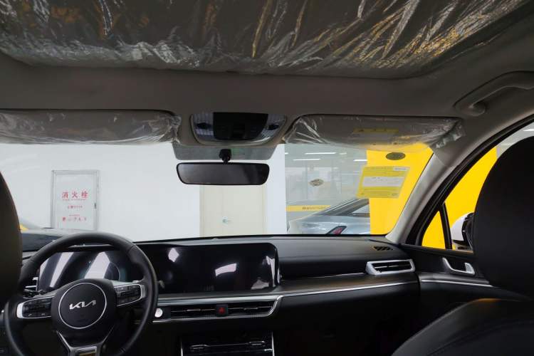 Used Kia K5 2025 1.5T Luxury Edition Headliner