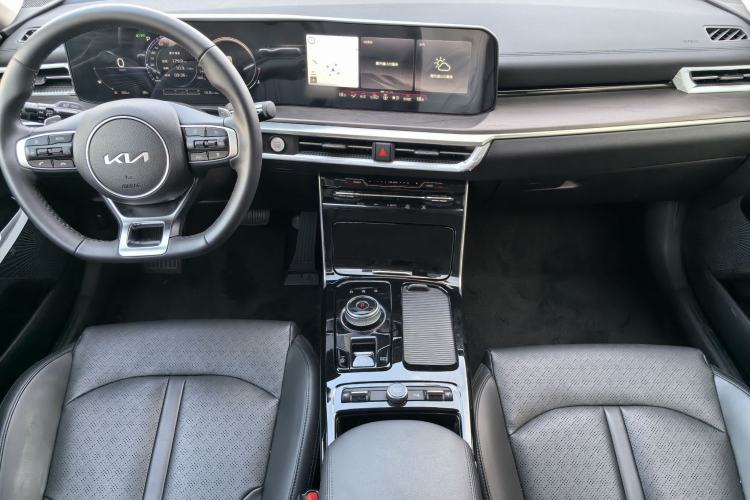 Used Kia K5 2025 1.5T Prestige Edition Interior 1