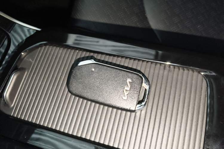 Used Kia K5 2025 1.5T Luxury Edition Interior 1