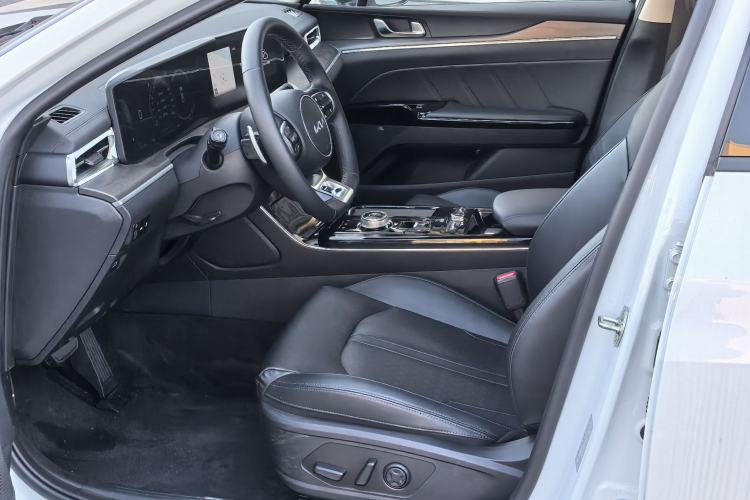 Used Kia K5 2025 1.5T Prestige Edition Interior 3