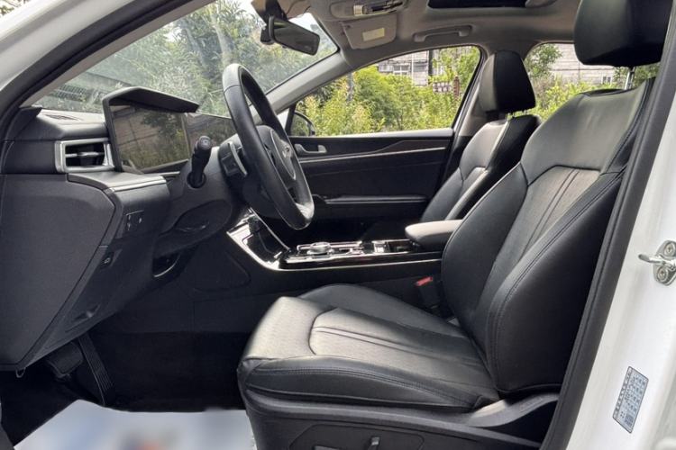Used Kia K5 2025 1.5T Luxury Edition Interior 4