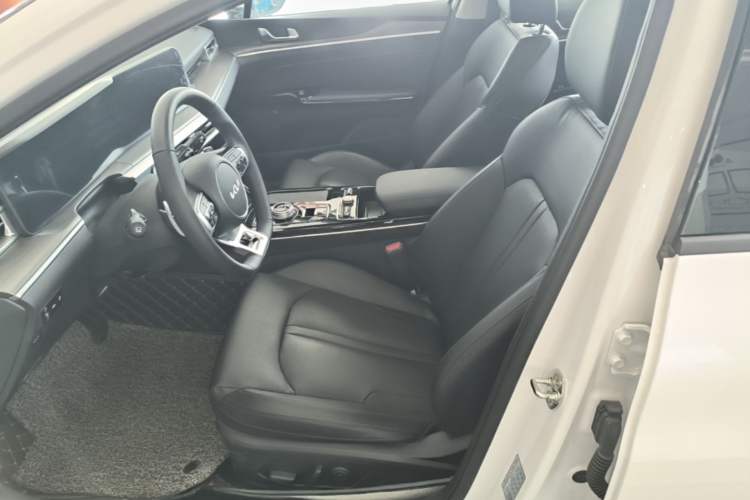 Used Kia K5 2025 1.5T Prestige Edition Left Front Seat