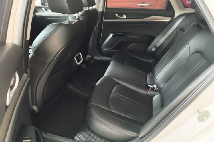 Used Kia K5 2025 1.5T Luxury Edition Left Rear Seat