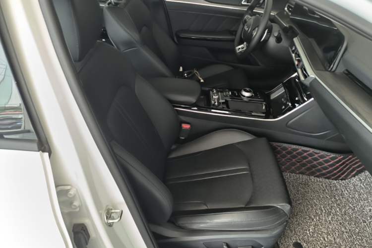 Used Kia K5 2025 1.5T Prestige Edition Right Front Seat