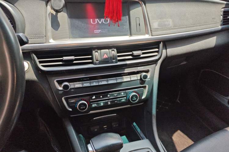 Used Kia K5 New Energy 2018 2.0L Smart Enjoyment Version Audio And AC Panel