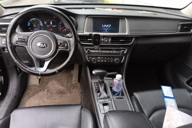 Used Kia K5 New Energy 2018 2.0L Smart Enjoyment Version Center Console