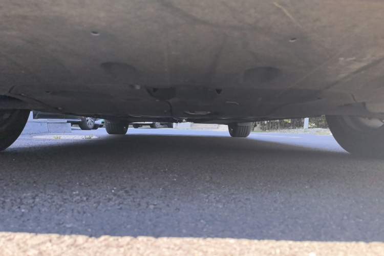 Used Kia K5 New Energy 2018 2.0L ZhiZun Edition Chassis Front
