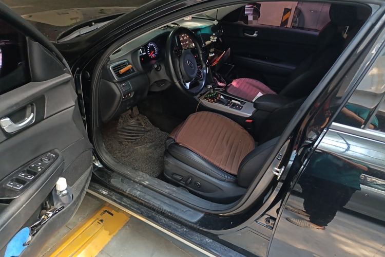 Used Kia K5 New Energy 2018 2.0L ZhiZun Edition Driver Seat