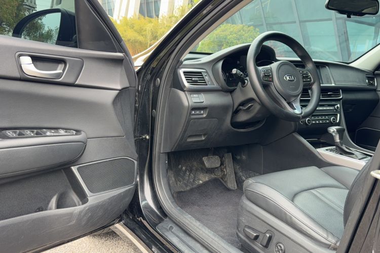 Used Kia K5 New Energy 2018 2.0L ZhiZun Edition Driver Seat