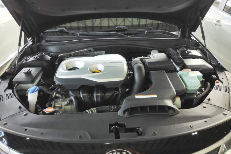 Used Kia K5 New Energy 2018 2.0L Smart Enjoyment Version Engine Bay