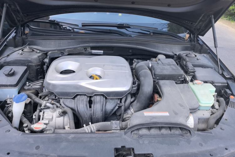 Used Kia K5 New Energy 2018 2.0L ZhiZun Edition Engine Bay