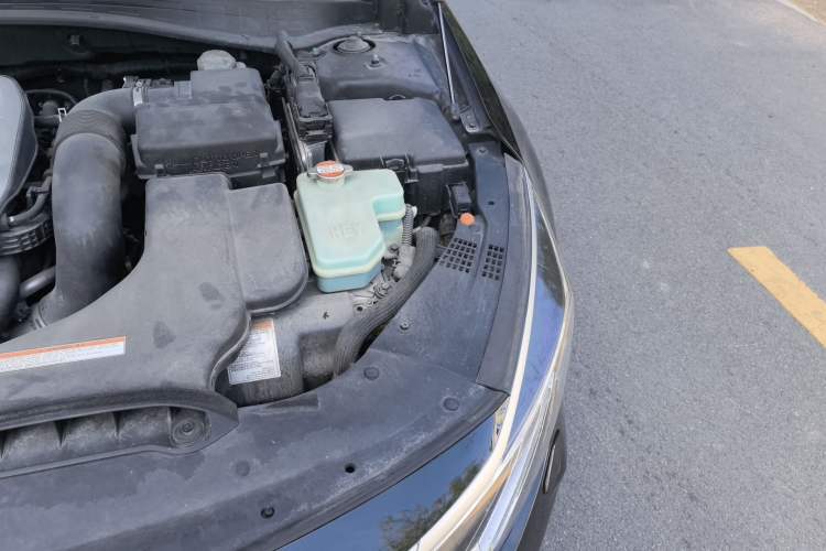 Used Kia K5 New Energy 2018 2.0L ZhiZun Edition Engine Bay Left