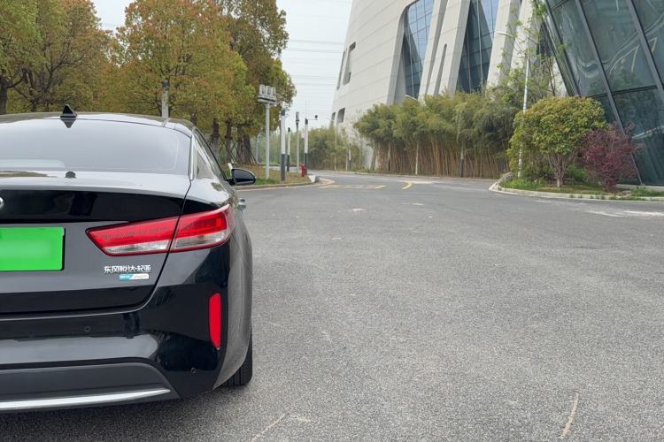 Used Kia K5 New Energy 2018 2.0L ZhiZun Edition Exterior 4