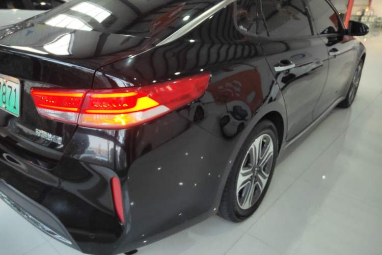 Used Kia K5 New Energy 2018 2.0L ZhiZun Edition Exterior 6